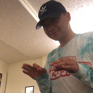 Meet your Posher, Adrian